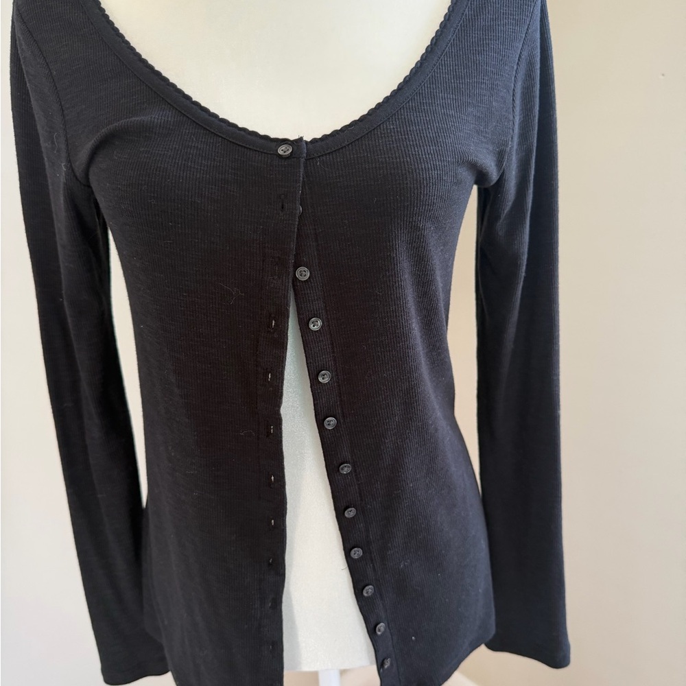 Gap | Black Button-Up / Cardigan | size m